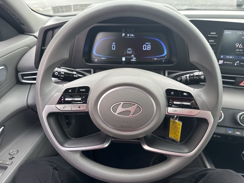 2025 Hyundai Elantra SE Mount Joy PA