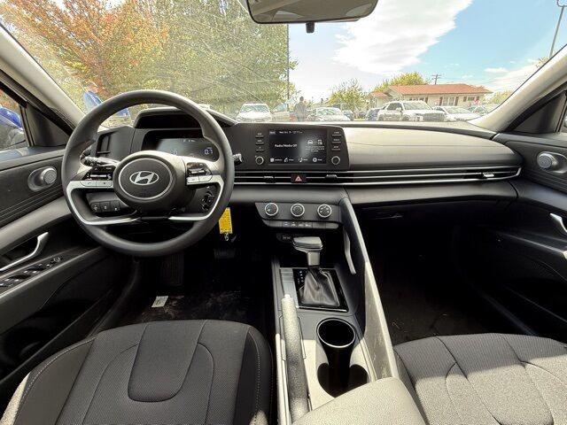 2025 Hyundai Elantra SE San Clemente CA