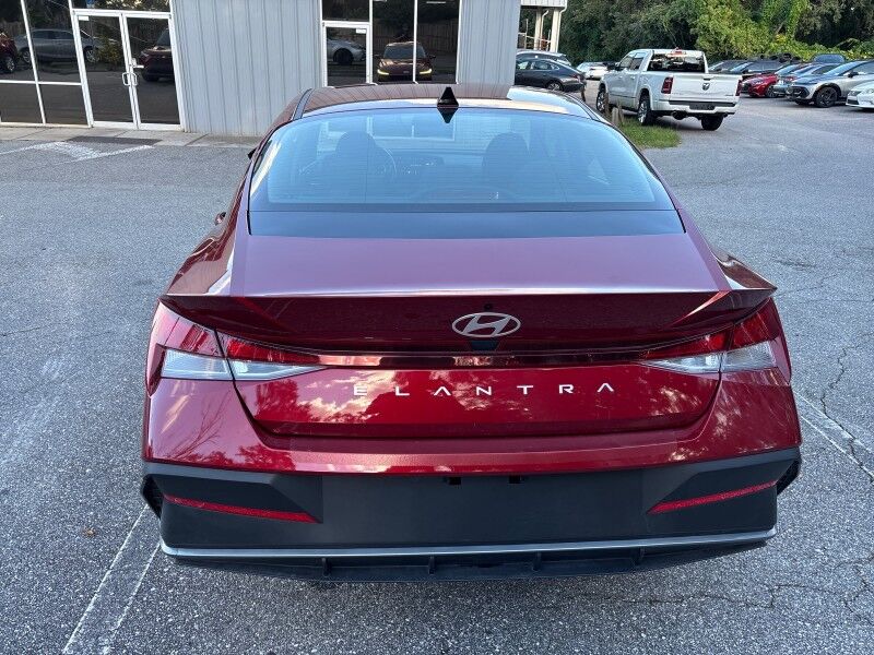 2025 Hyundai Elantra SE Seffner FL