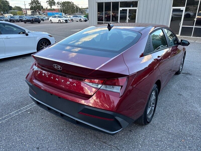 2025 Hyundai Elantra SE Seffner FL