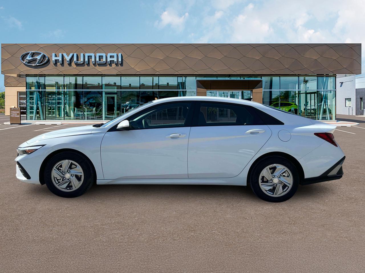 2025 Hyundai Elantra SE Cape Girardeau MO