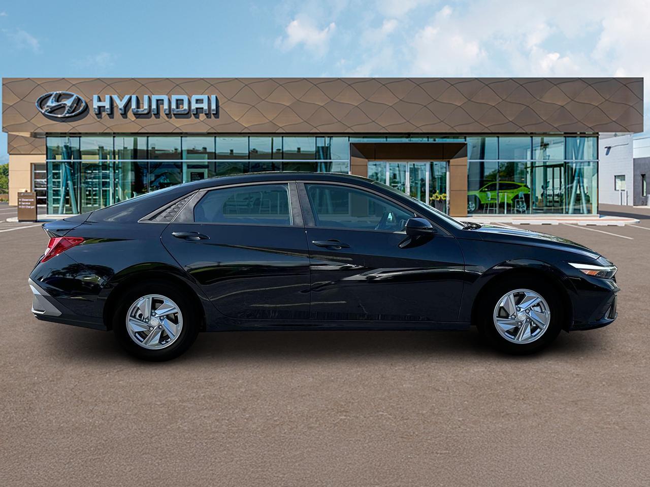 2025 Hyundai Elantra SE Cape Girardeau MO