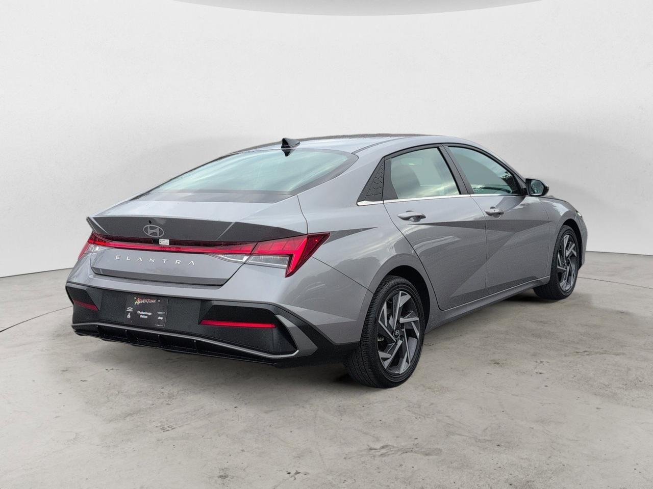 2025 Hyundai Elantra SEL Convenience Dalton GA