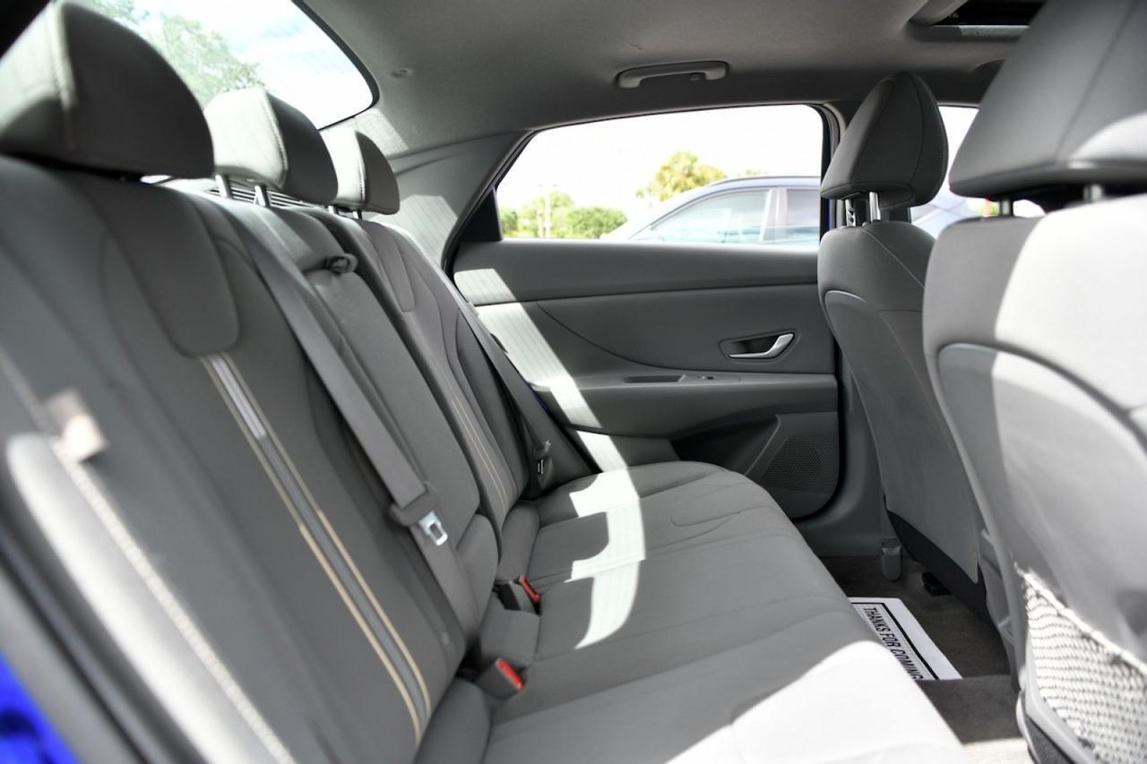 2025 Hyundai Elantra SEL Convenience Lake Worth FL