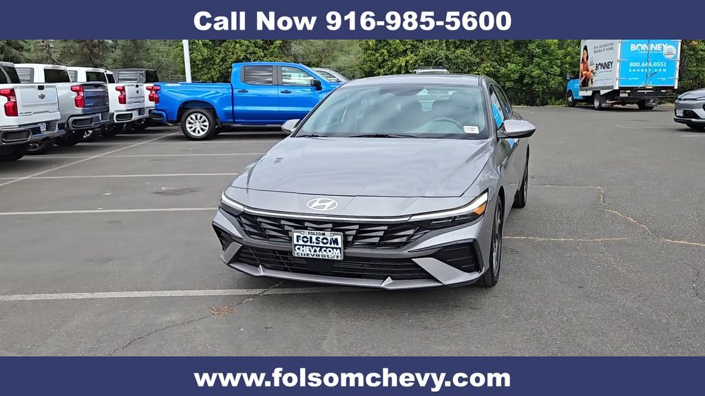 2025 Hyundai Elantra SEL Convenience