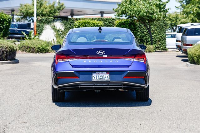 2025 Hyundai Elantra SEL Convenience Folsom CA