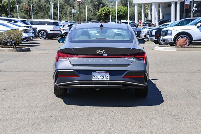 2025 Hyundai Elantra SEL Convenience Folsom CA