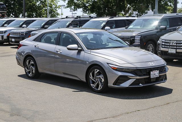 2025 Hyundai Elantra SEL Convenience Folsom CA
