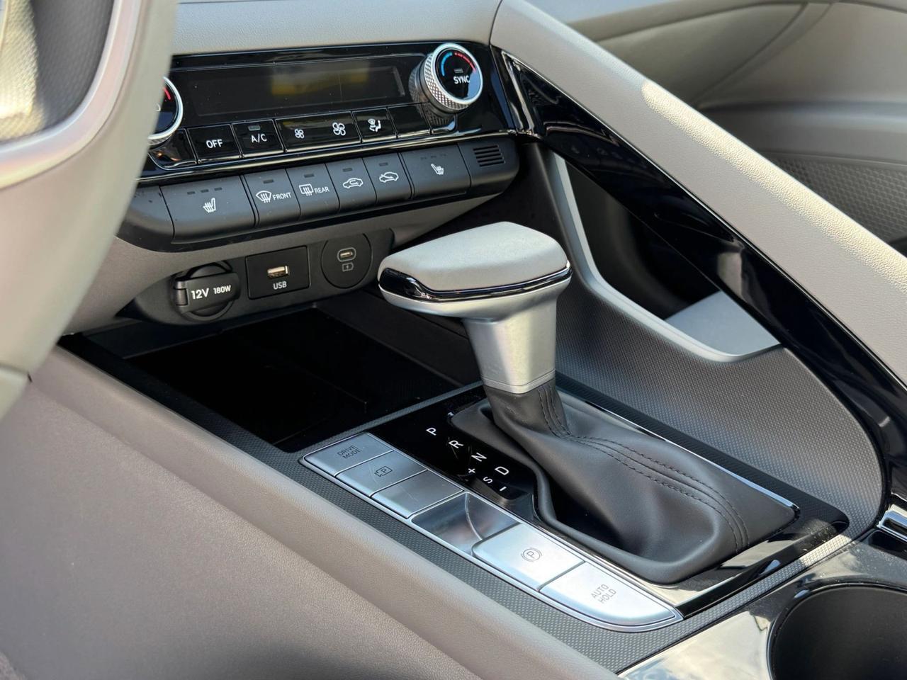 2025 Hyundai Elantra SEL Convenience Miami FL