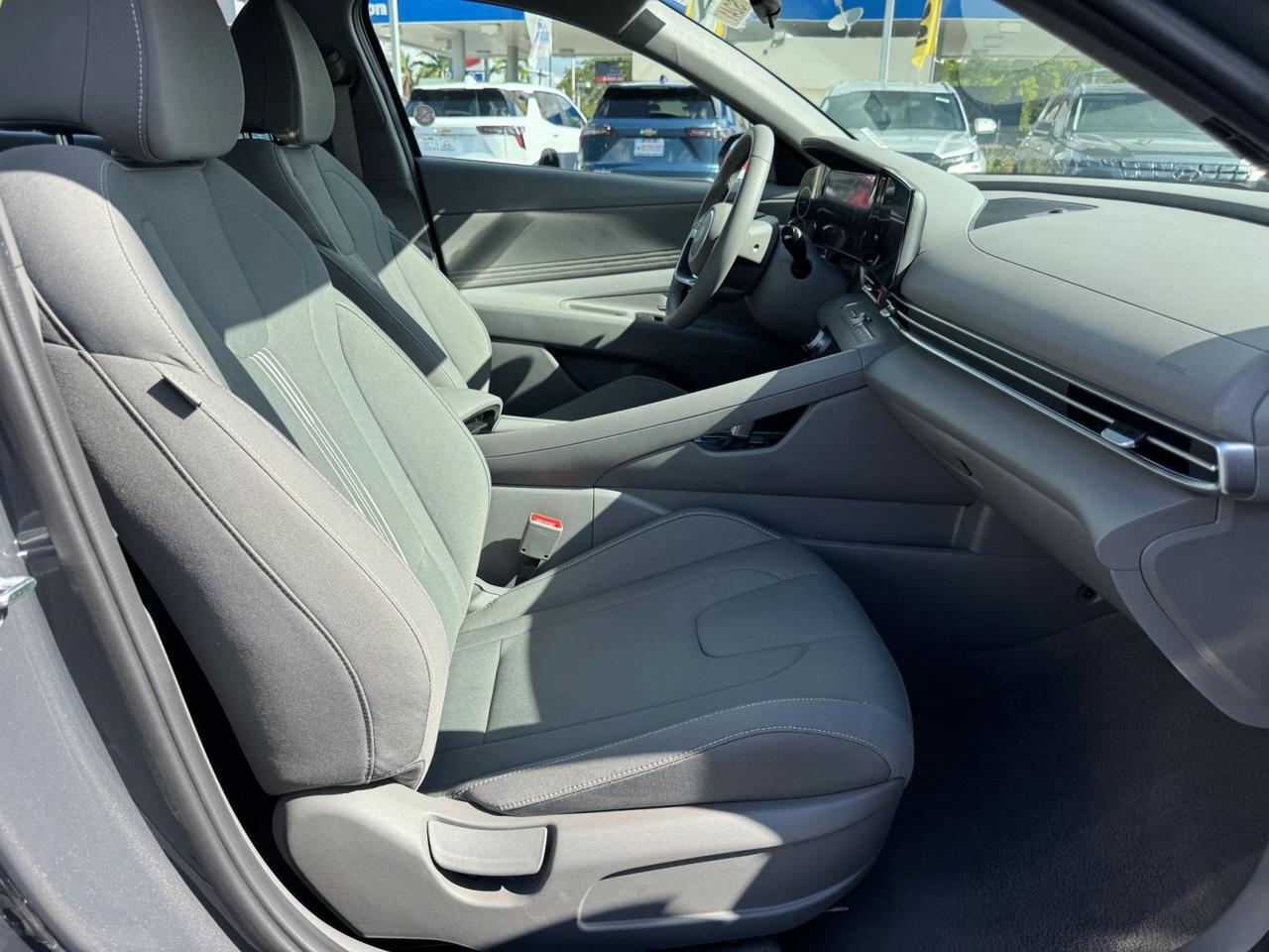 2025 Hyundai Elantra SEL Convenience Miami FL