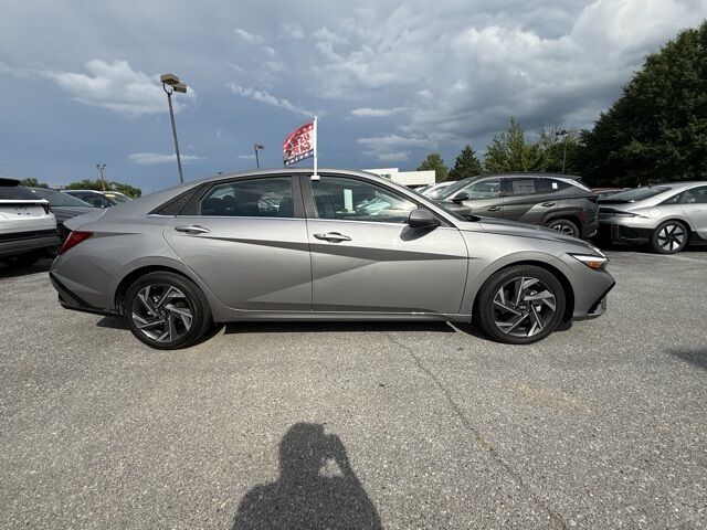 2025 Hyundai Elantra SEL Convenience San Clemente CA