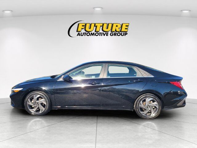 2025 Hyundai Elantra SEL Convenience Roseville CA