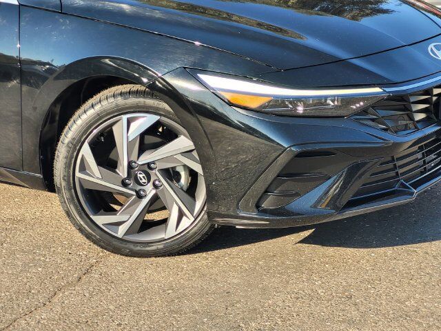 2025 Hyundai Elantra SEL Convenience Roseville CA