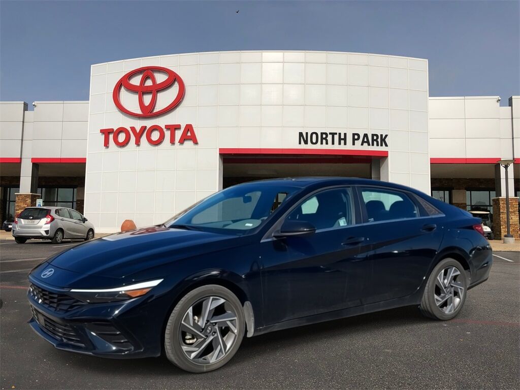 2025 Hyundai Elantra SEL Convenience