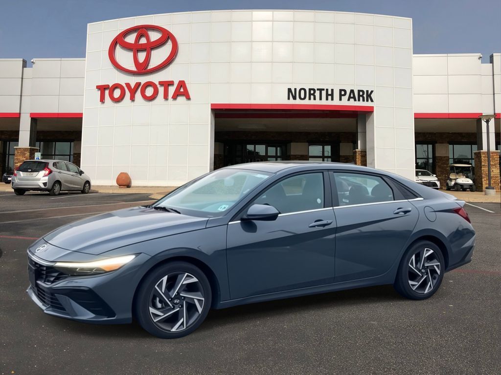 2025 Hyundai Elantra SEL Convenience
