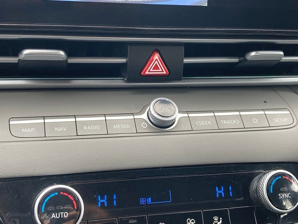 2025 Hyundai Elantra SEL Convenience San Antonio TX