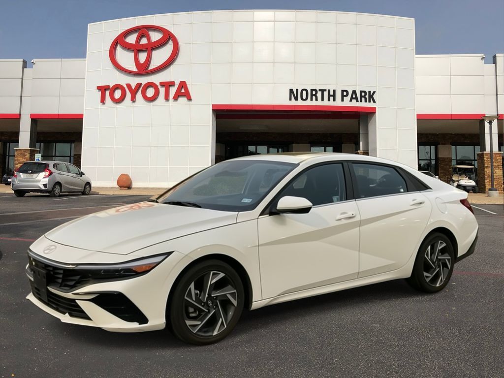 2025 Hyundai Elantra SEL Convenience