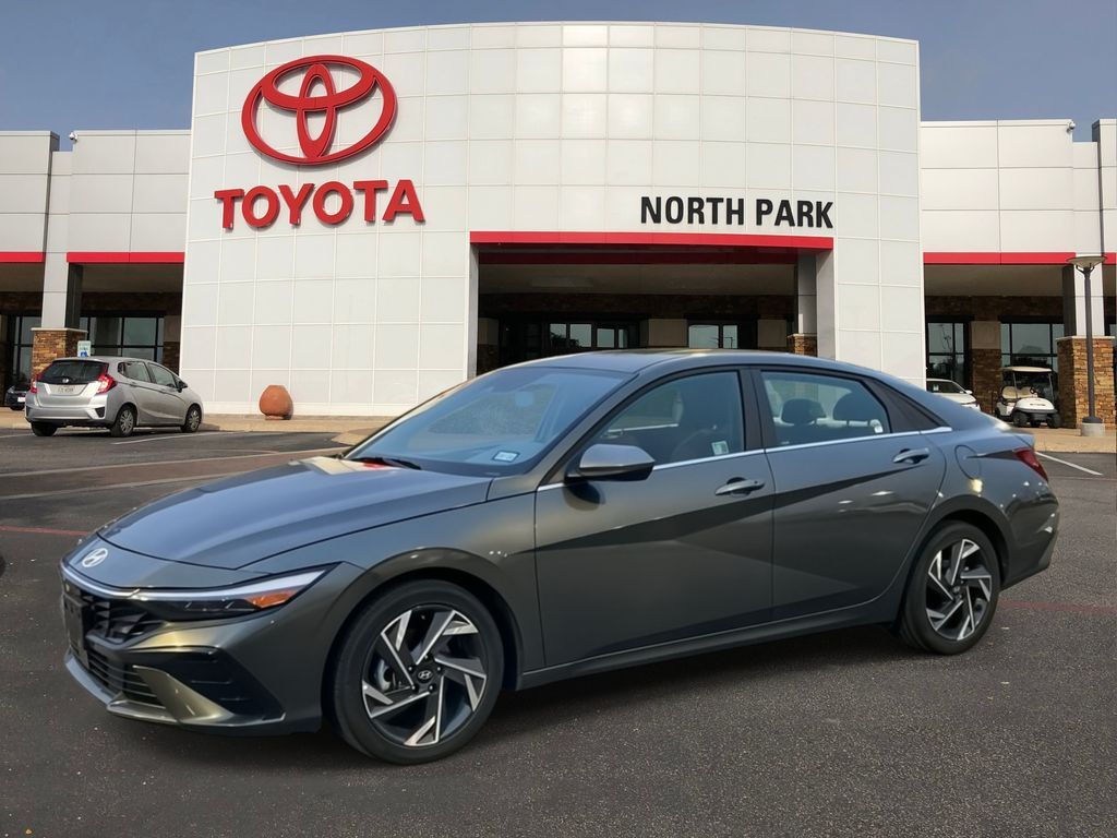 2025 Hyundai Elantra SEL Convenience