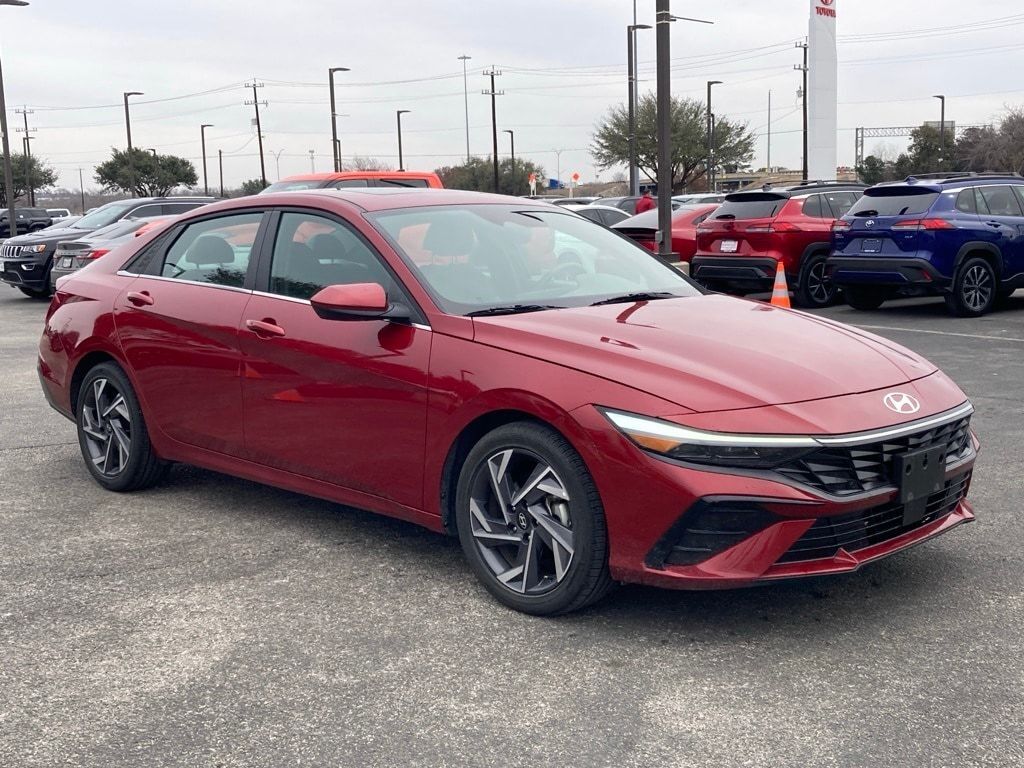 2025 Hyundai Elantra SEL Convenience