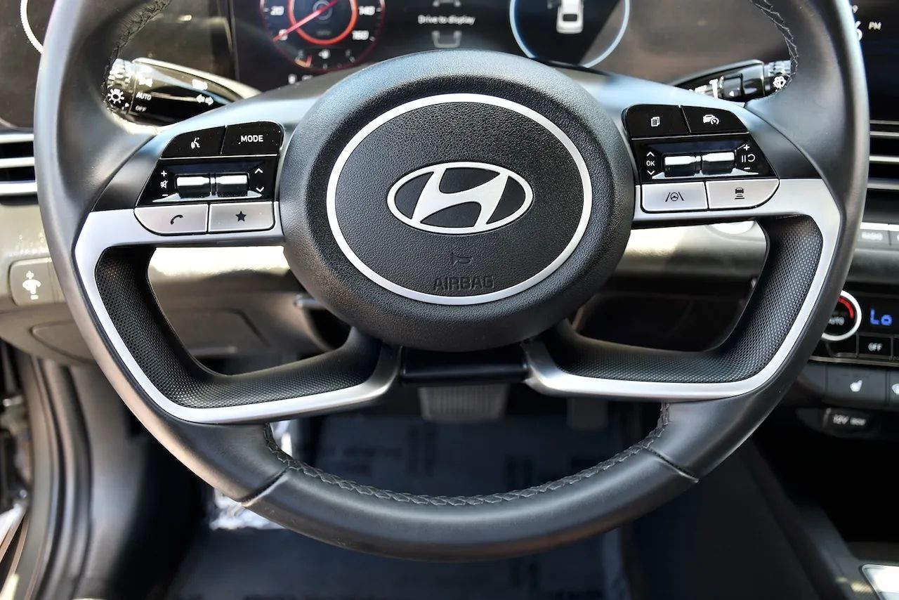 2025 Hyundai Elantra SEL Convenience Sedan 4D Doral FL