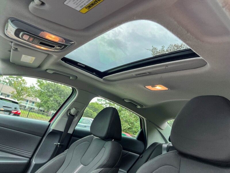 2025 Hyundai Elantra SEL Convenience Wilmington NC