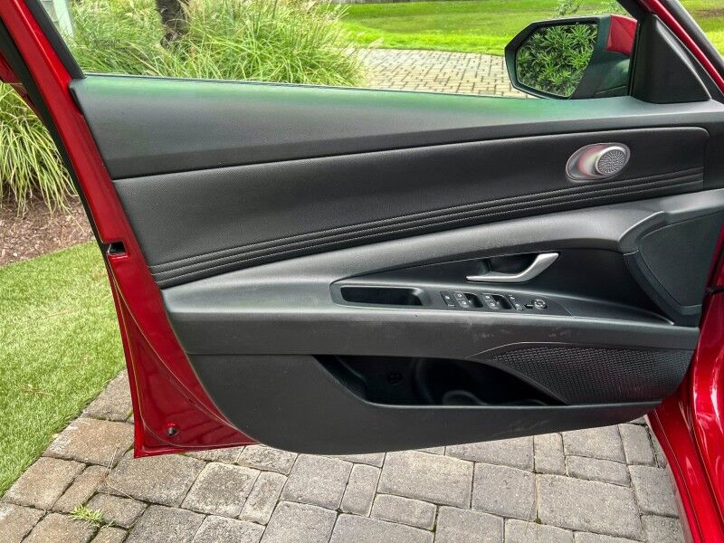 2025 Hyundai Elantra SEL Convenience Wilmington NC