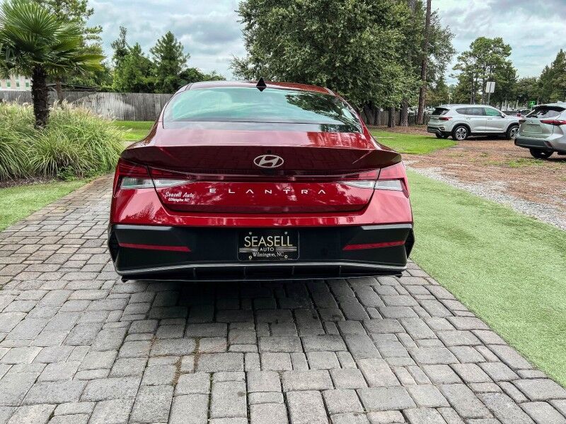 2025 Hyundai Elantra SEL Convenience Wilmington NC