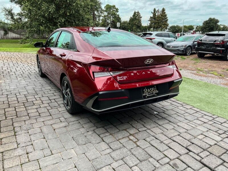 2025 Hyundai Elantra SEL Convenience Wilmington NC