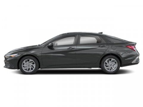 2025 Hyundai Elantra SEL Convenience Winder GA