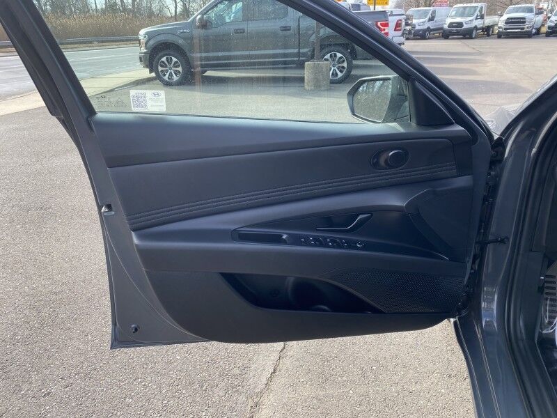 2025 Hyundai Elantra SEL Sport Springfield PA