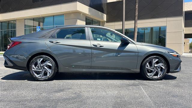 2025 Hyundai Elantra SEL Sport Corona CA