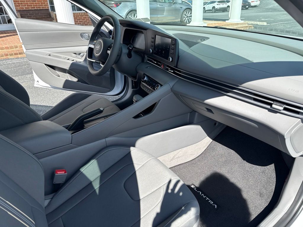 2025 Hyundai Elantra SEL Sport Mount Joy PA