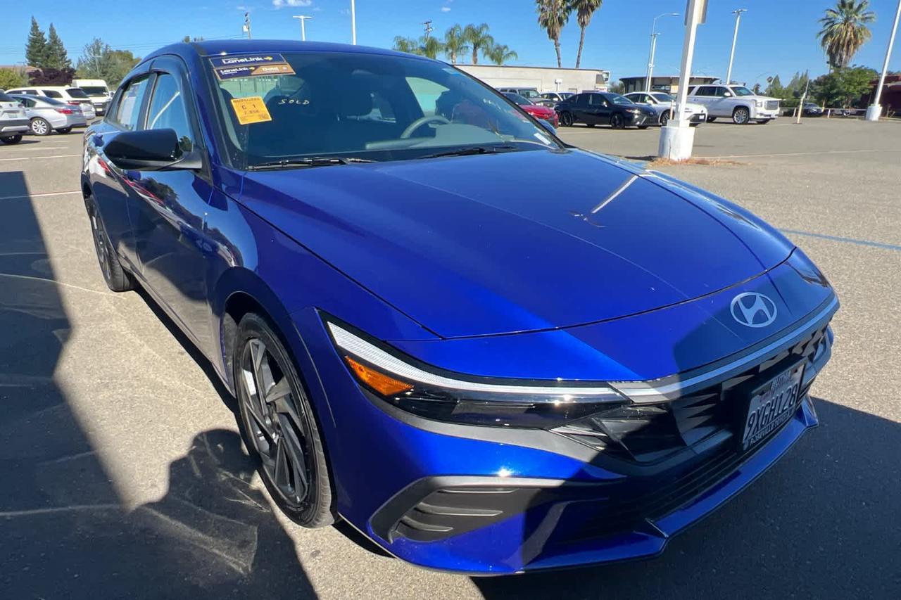 2025 Hyundai Elantra SEL Sport