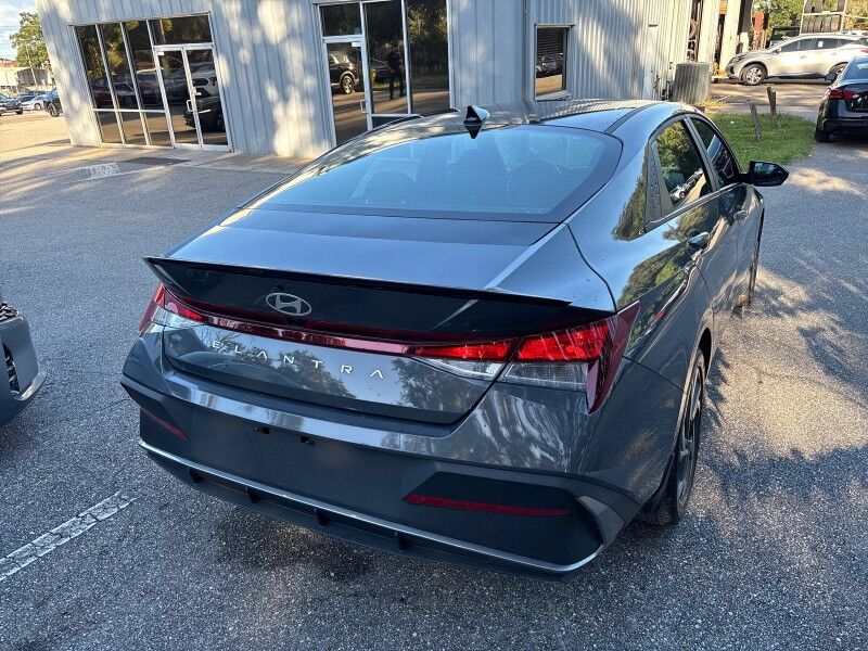 2025 Hyundai Elantra SEL Sport Seffner FL