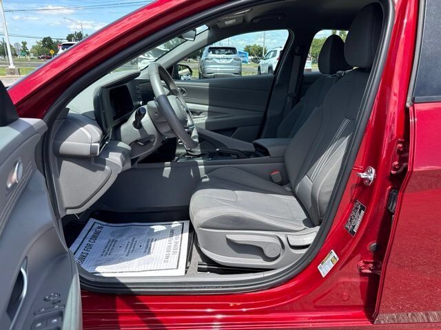 2025 Hyundai Elantra SEL Sport Carbondale IL