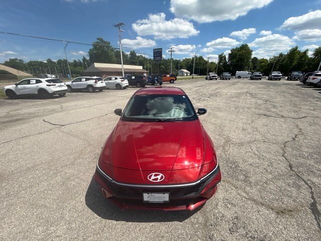 2025 Hyundai Elantra SEL Sport Carbondale IL