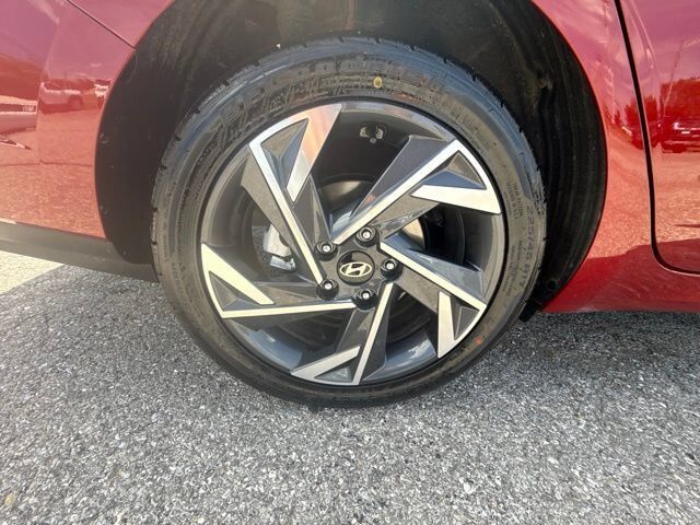 2025 Hyundai Elantra SEL Sport Carbondale IL