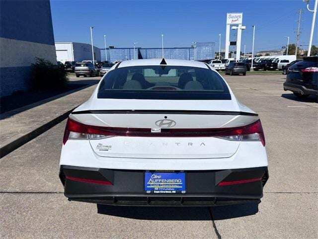2025 Hyundai Elantra SEL Sport Cape Girardeau MO