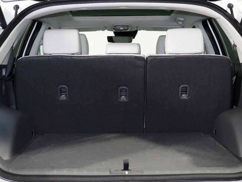 2025 Hyundai IONIQ 5 Limited *HEADS-UP DISPLAY, PANORAMA GLASS ROOF, NAVIGATION, ADAPTIVE CRUISE, 360 VIEW CAMERAS, SMART PARKING, CLIMATE SEATS, HEATED STEERING, WIRELESS CHARGING, BOSE AUDIO, ANDROID & APPLE Round Rock TX