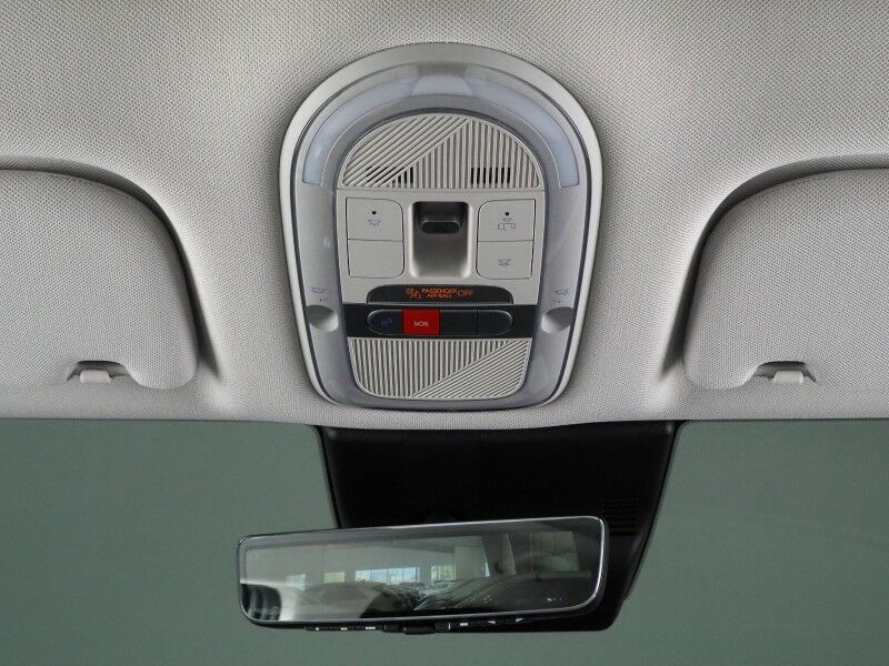 2025 Hyundai IONIQ 5 Limited *HEADS-UP DISPLAY, PANORAMA GLASS ROOF, NAVIGATION, ADAPTIVE CRUISE, 360 VIEW CAMERAS, SMART PARKING, CLIMATE SEATS, HEATED STEERING, WIRELESS CHARGING, BOSE AUDIO, ANDROID & APPLE Round Rock TX