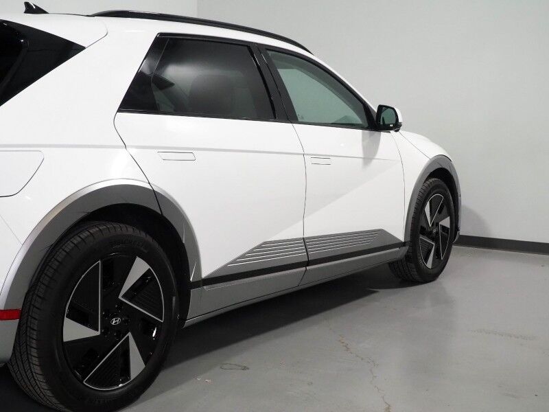 2025 Hyundai IONIQ 5 Limited *HEADS-UP DISPLAY, PANORAMA GLASS ROOF, NAVIGATION, ADAPTIVE CRUISE, 360 VIEW CAMERAS, SMART PARKING, CLIMATE SEATS, HEATED STEERING, WIRELESS CHARGING, BOSE AUDIO, ANDROID & APPLE Round Rock TX