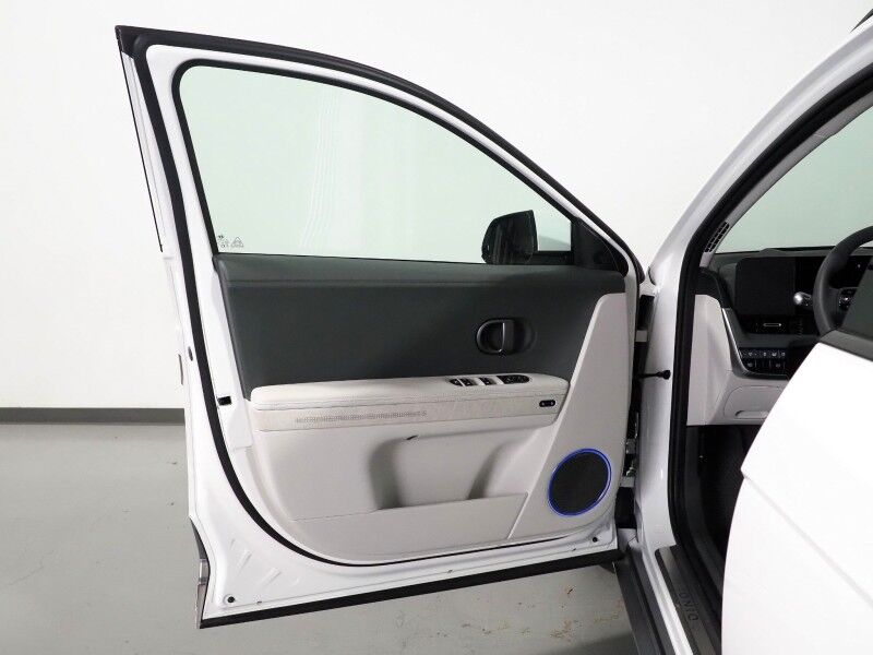 2025 Hyundai IONIQ 5 Limited *HEADS-UP DISPLAY, PANORAMA GLASS ROOF, NAVIGATION, ADAPTIVE CRUISE, 360 VIEW CAMERAS, SMART PARKING, CLIMATE SEATS, HEATED STEERING, WIRELESS CHARGING, BOSE AUDIO, ANDROID & APPLE Round Rock TX