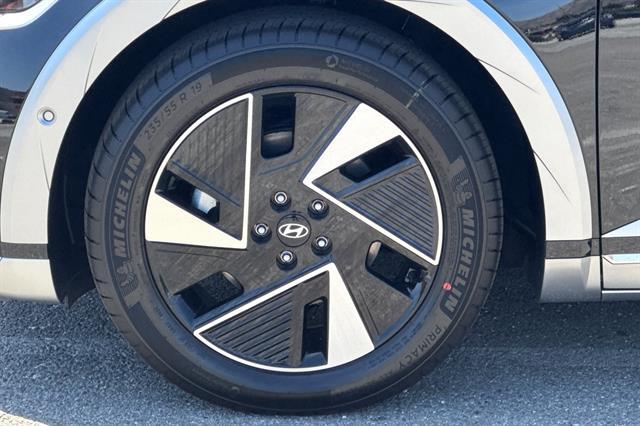 2025 Hyundai IONIQ 5 Limited
