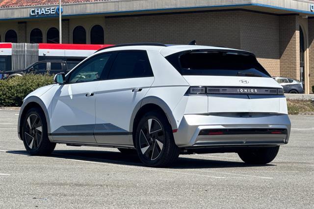 2025 Hyundai IONIQ 5 Limited