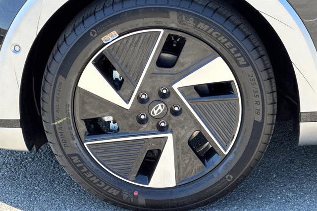2025 Hyundai IONIQ 5 Limited