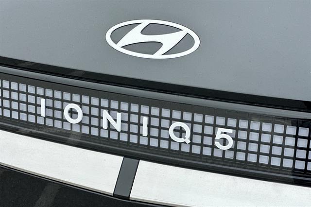 2025 Hyundai IONIQ 5 Limited