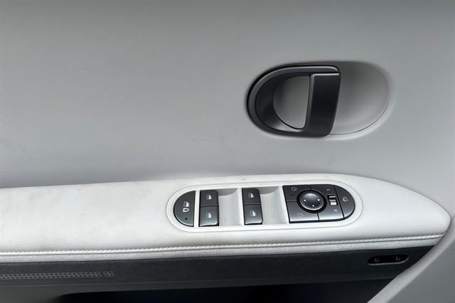 2025 Hyundai IONIQ 5 Limited