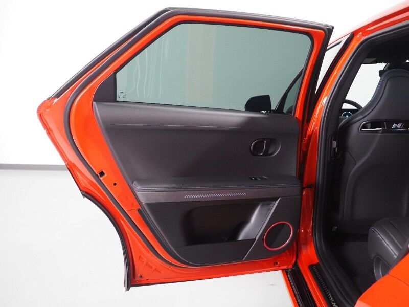 2025 Hyundai IONIQ 5 N AWD *NAVIGATION, ADAPTIVE CRUISE, SAFETY ALERTS, 360 VIEW CAMERAS, COLOR TOUCHSCREEN, CLIMATE SEATS, HEATED STEERING, POWER TAILGATE, BOSE, 21 INCH WHEELS, WIRELESS CHARGING, ANDROID & APPLE Round Rock TX