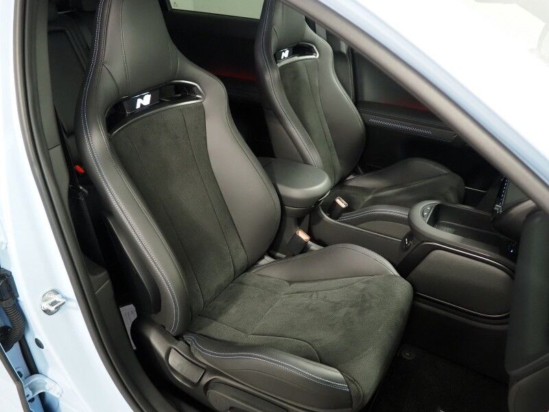 2025 Hyundai IONIQ 5 N AWD *NAVIGATION, ADAPTIVE CRUISE, SAFETY ALERTS, 360 VIEW CAMERAS, COLOR TOUCHSCREEN, CLIMATE SEATS, HEATED STEERING, POWER TAILGATE, BOSE, 21 INCH WHEELS, WIRELESS CHARGING, ANDROID & APPLE