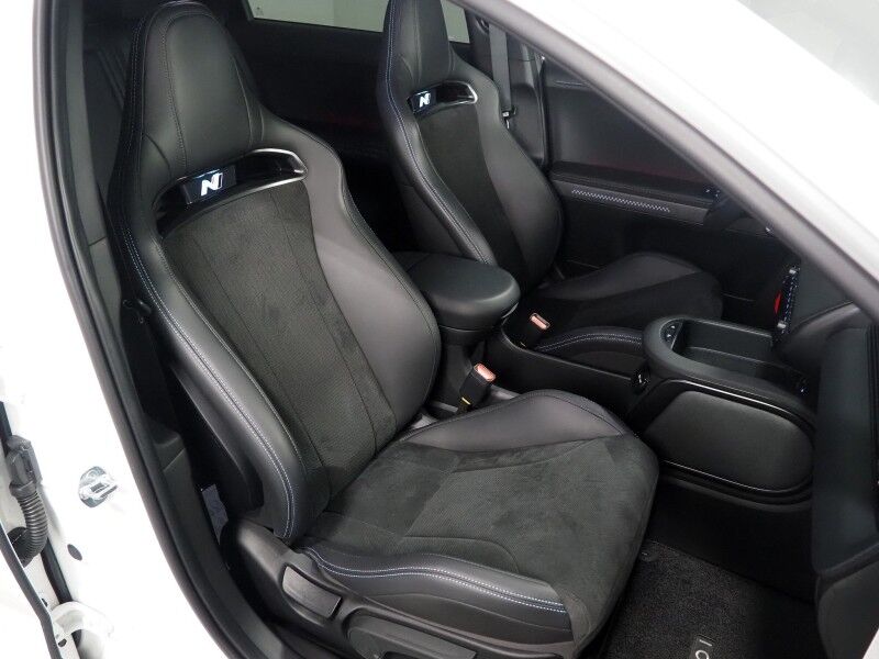 2025 Hyundai IONIQ 5 N AWD *NAVIGATION, ADAPTIVE CRUISE, SAFETY ALERTS, 360 VIEW CAMERAS, COLOR TOUCHSCREEN, CLIMATE SEATS, HEATED STEERING, POWER TAILGATE, BOSE, 21 INCH WHEELS, WIRELESS CHARGING, ANDROID & APPLE